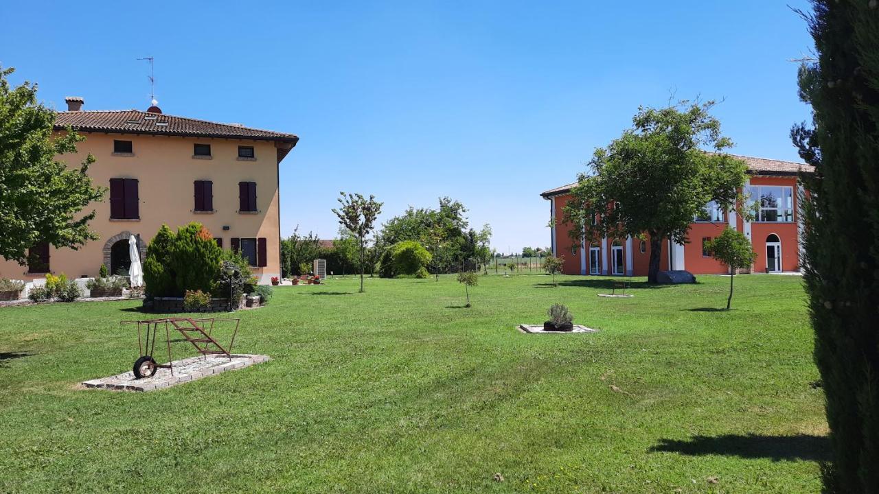 Agriturismo Al Navile Malalbergo Exteriör bild